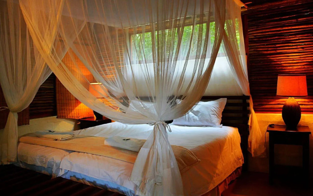 Royal Thonga Safari Lodge