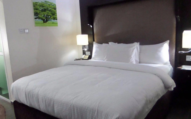 Larry Mitchelle Suites