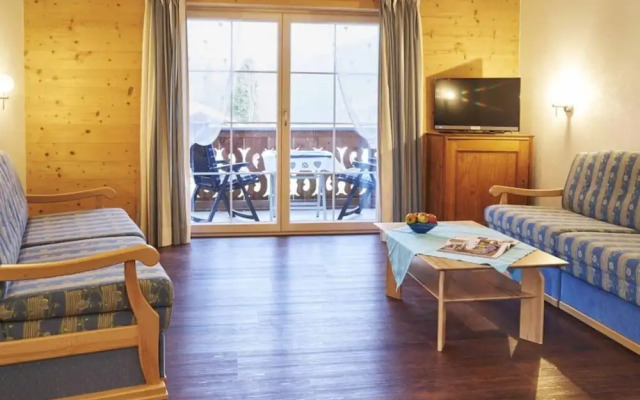 Nice Apartment in St. Maergen