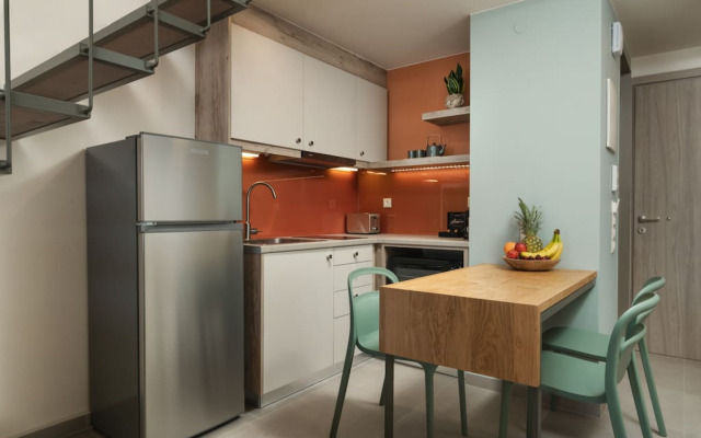 Dimitra Apts - Superior Maisonette Suite With