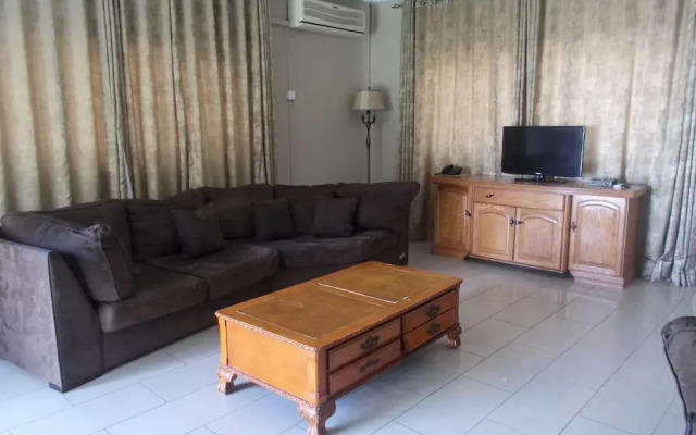 Tecla Lodges