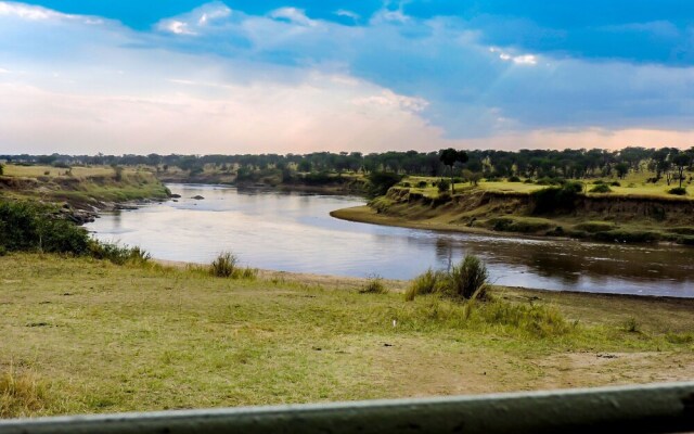 Serengeti Savannah Camps