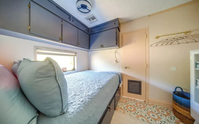 The Artiste,' Converted Railcar in Dubois!