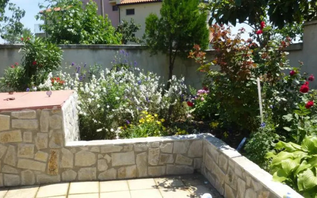 Guest House Karabelev