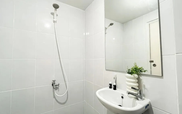 Minimalist Studio At Tokyo Riverside Pik 2 Apartment