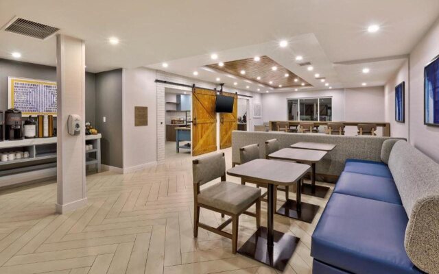 Staybridge Suites Pittsburgh Airport by IHG