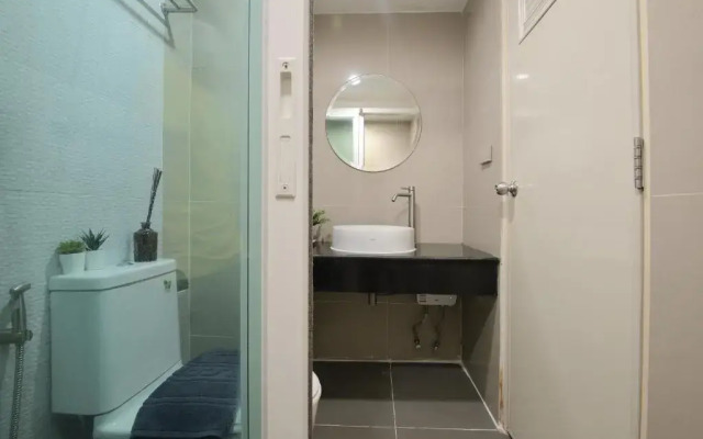 De Lux Bangkok Hotel