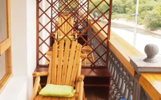 Floral Hotels Time Inn