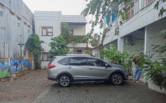 RedDoorz Syariah near RSUD Karawang 2