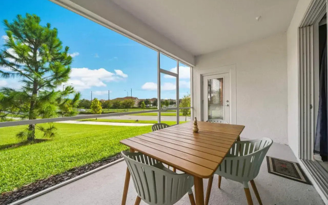 1151 Drop Lane
