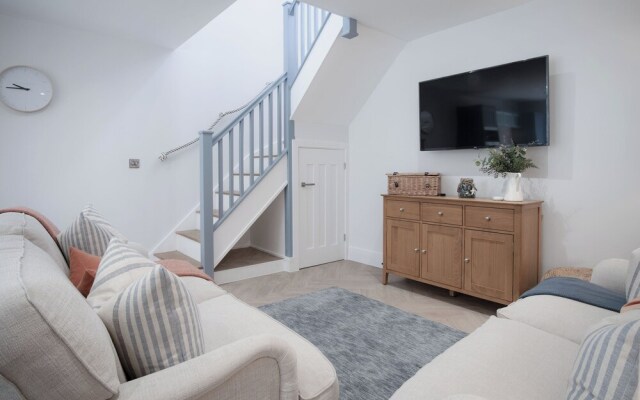 The Hideaway - 2 Bed Holiday Home - Little Haven
