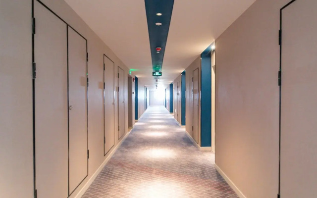 Holiday Inn Express Shanghai Tangzhen by IHG