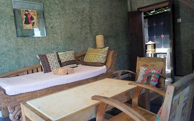 Sasak Lebung Home