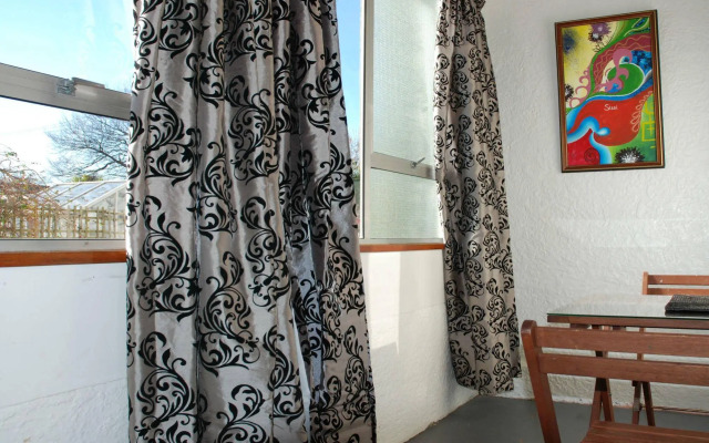 Chillawhile Backpackers Art Gallery