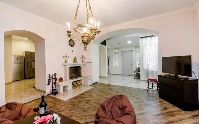 Comfortable House on Marjanishvili