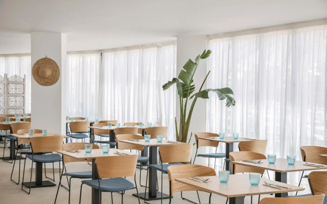 Portodrach Aparthotel & Suites