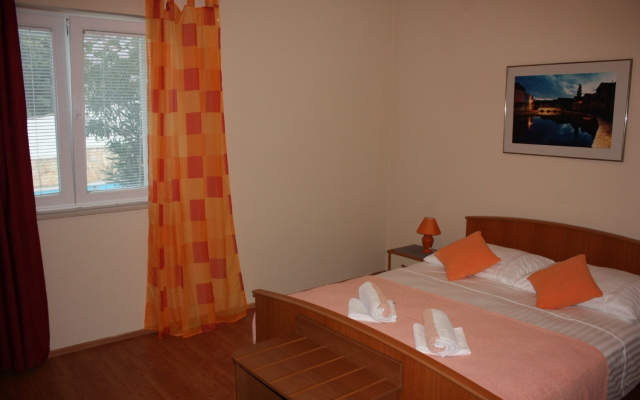 Apartment Niko - with pool : A4 Jelsa, Island Hvar