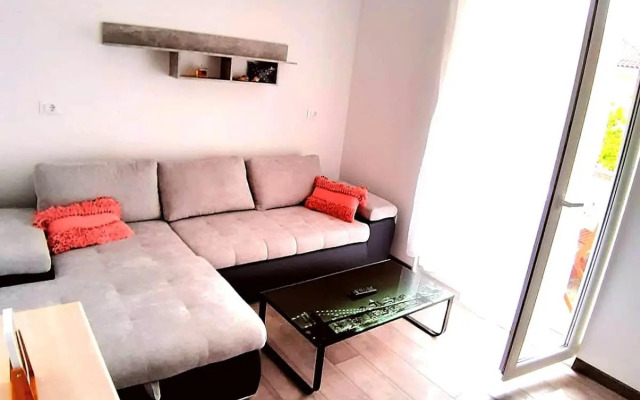 Apartment Enjoy life Makarska 2+2, center