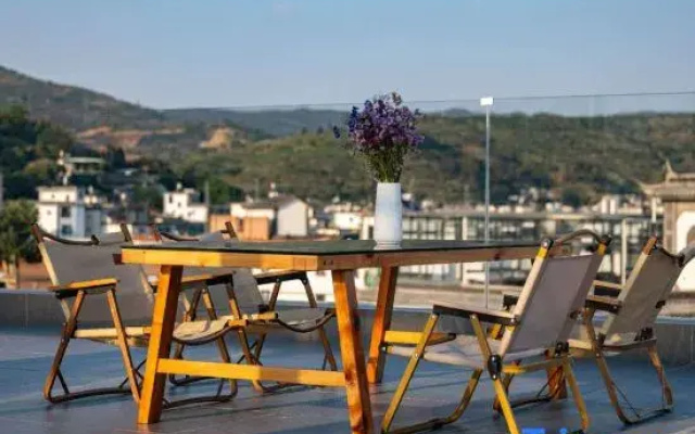 Yunsujian Homestay Hotel (Dali Haidong Town)