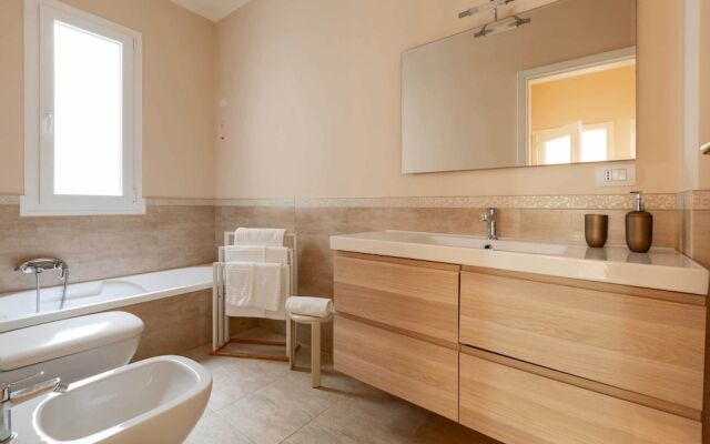 3709 Balconcino sul Rivellino by Barbarhouse