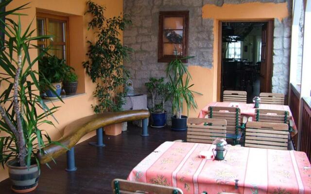 Hotel Hirsch