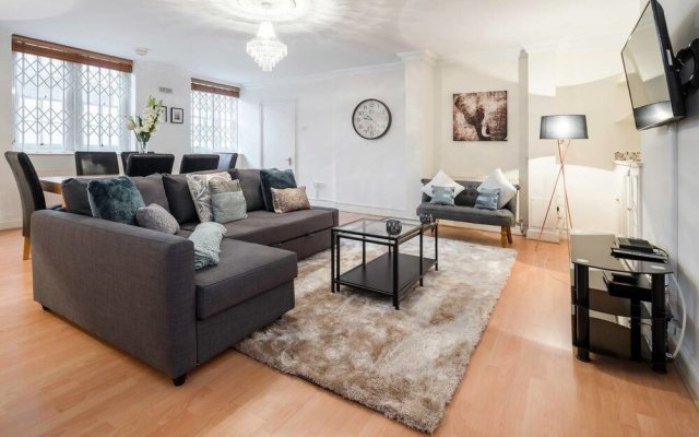 Spacious 2BR Home in Islington - up to 6 Guests!