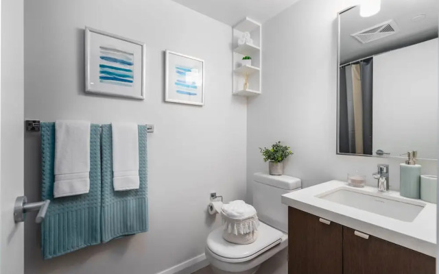 QuickStay Yorkville Condo - Yonge & Bloor