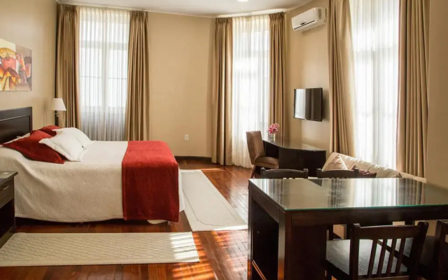 Hotel Victoria Plaza