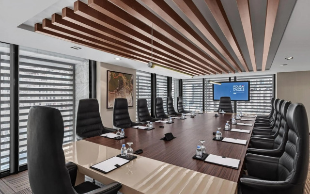 Four Points by Sheraton Doha Hotel