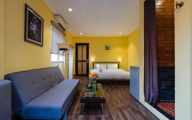 The Red House - Hostel