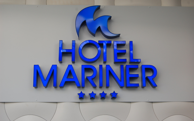 Hotel Mariner