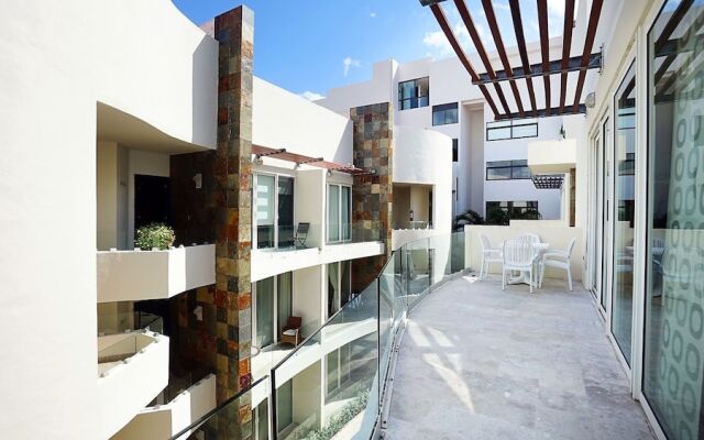 Playa Ge 302 B 2 Bedroom Condo