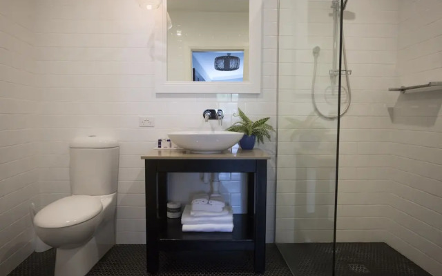 Seabreeze Hotel