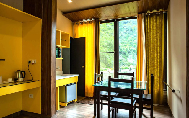 Haut Monde Hill Stream Resort and Spa