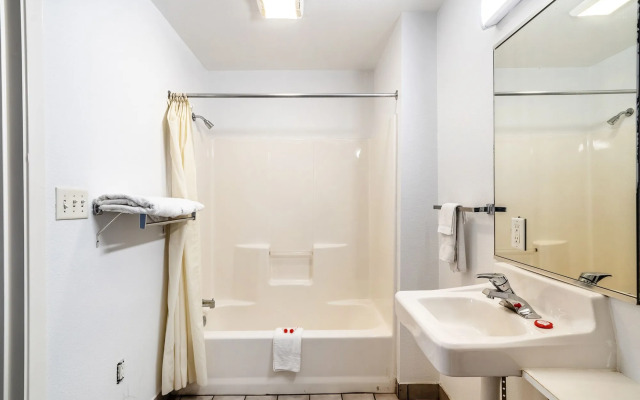 OYO Hotel San Antonio near AT&T Center