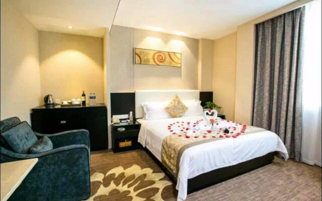 Huayu Mingfu Hotel
