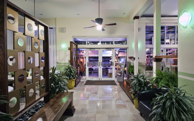 The Colony Hotel
