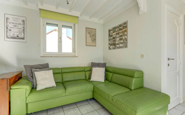 Holiday Home in Heuvelland With Garden