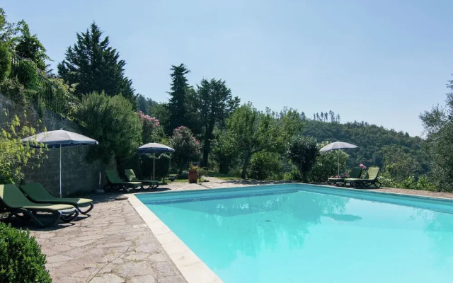 Elegant Holiday Home in Tuscany With Swimming Pool