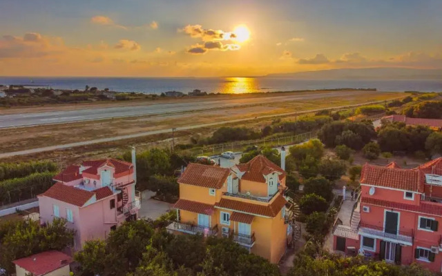Dimitra Apartments & Studios