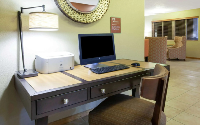 AmericInn by Wyndham Petoskey