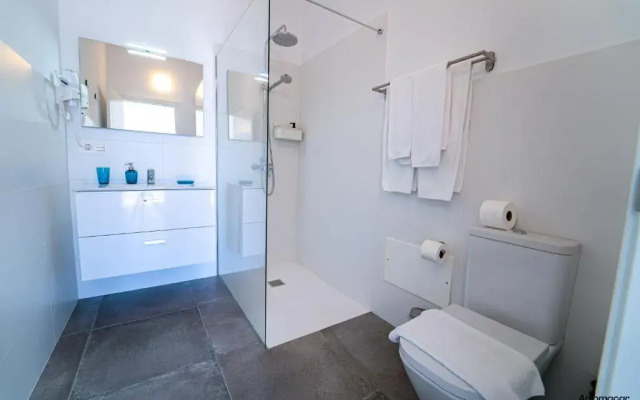 Apartamentos Anjomacar I