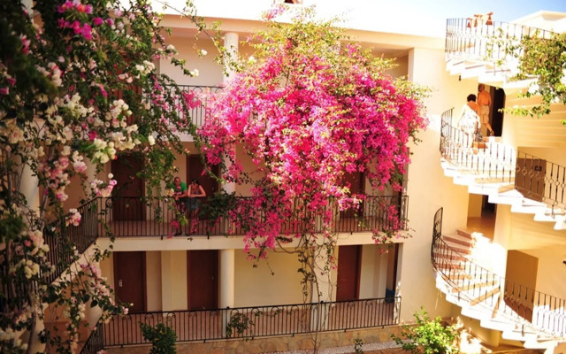 Mavruka Hotel