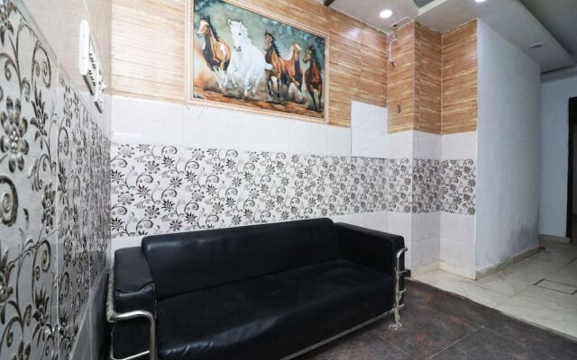OYO 28331 Hotel Keshav-a Unit Of Ghaziabad Inn