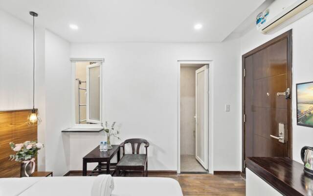 The Happy House Hotel & Apartment