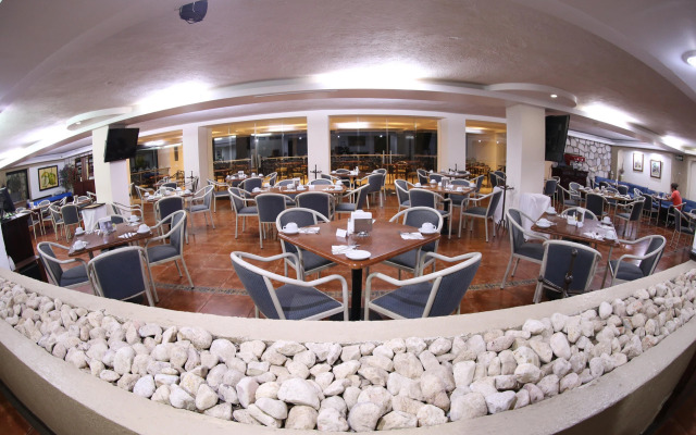 Gran Plaza Hotel & Convention Center