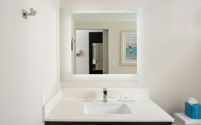 Fairfield Inn And Suites By Marriott Palm Beach