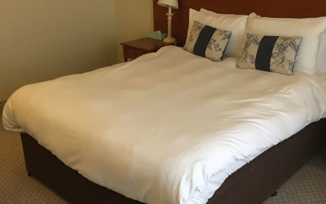 Rossett Hall Hotel