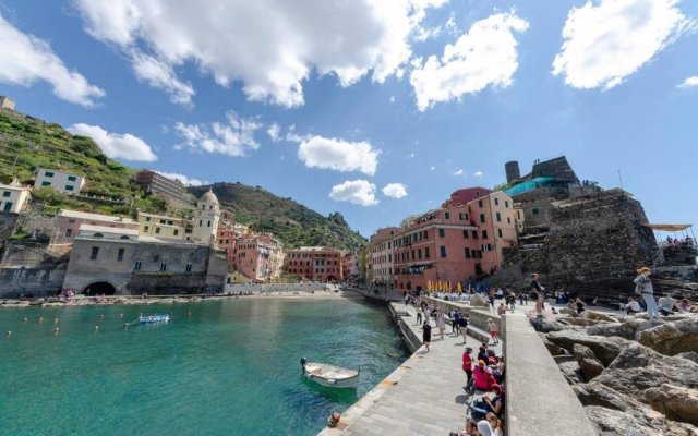 ALTIDO Lovely Apt for 2, with Terrace in Vernazza