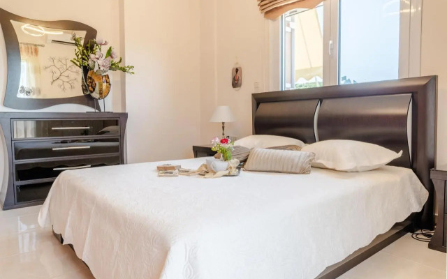 Villa Paris - 3 Bedroom House in Crete